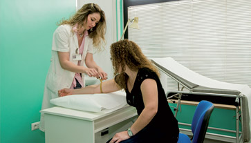 preparazione per prelievo sangue da analizzare